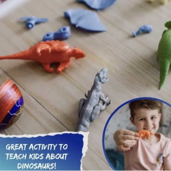 Egg Mazing DinoMazing Egg Decorator w/ Non Toxic Markers Dinosaur Craft Toy - Picture 7 of 16